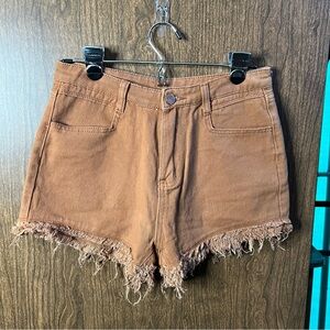 NWT Romwe camel color Jean shorts raw hem size 6
